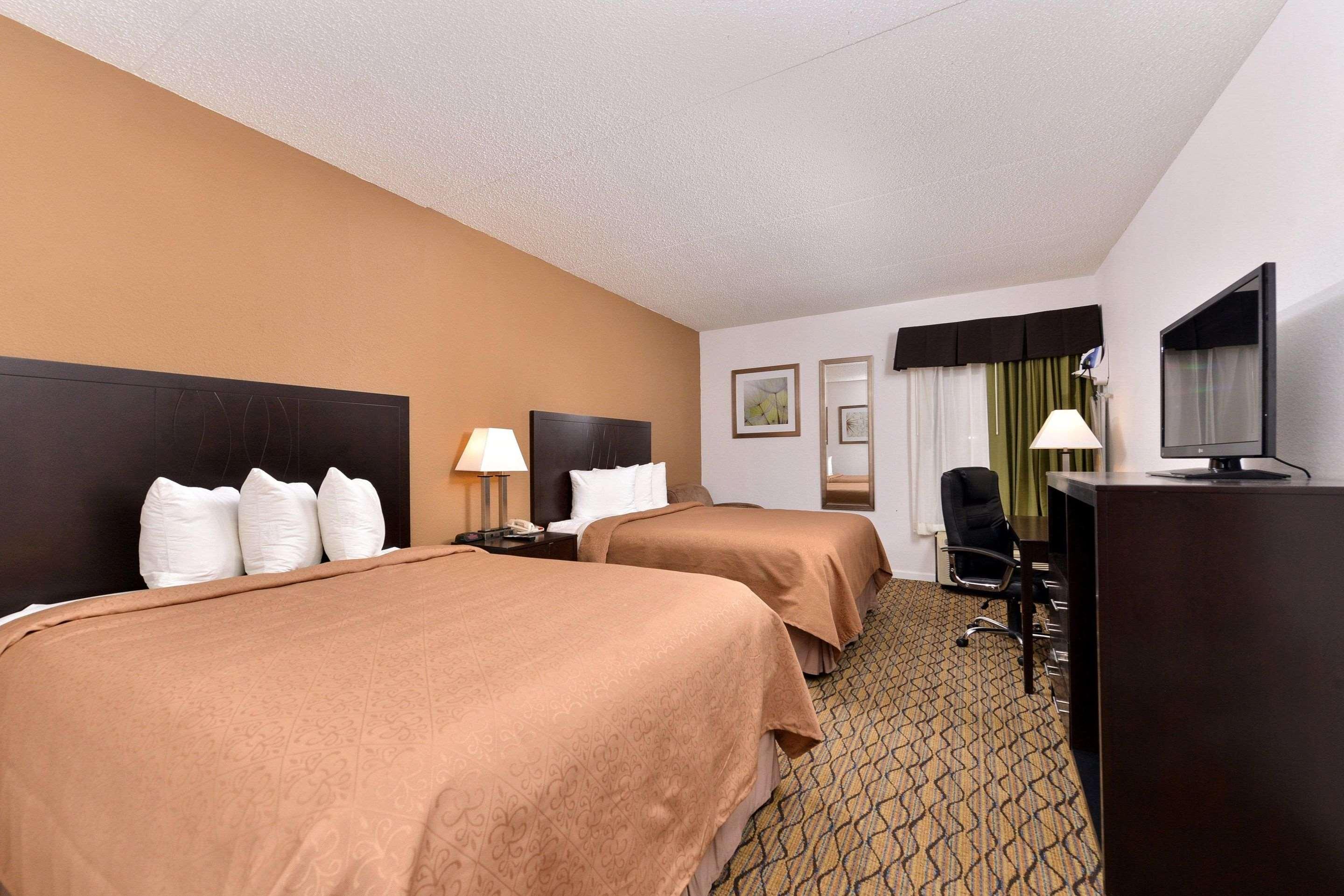 Quality Inn & Suites Matteson Near I-57 Exterior photo
