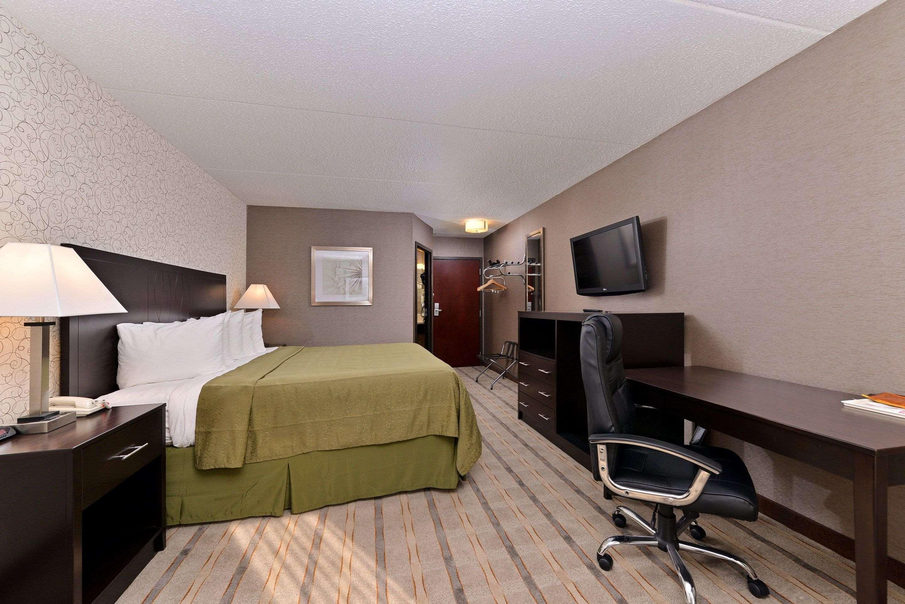 Quality Inn & Suites Matteson Near I-57 Exterior photo