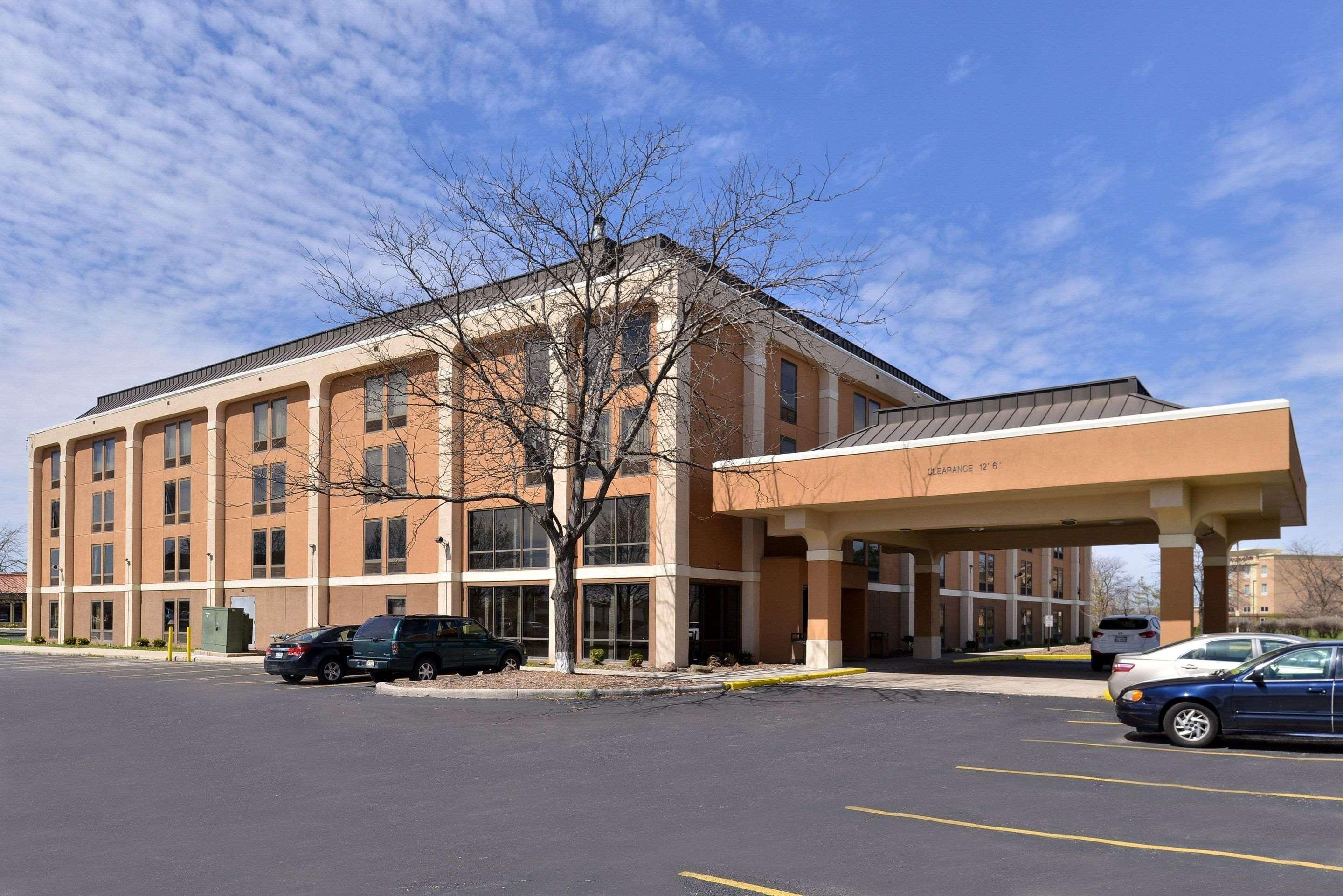 Quality Inn & Suites Matteson Near I-57 Exterior photo