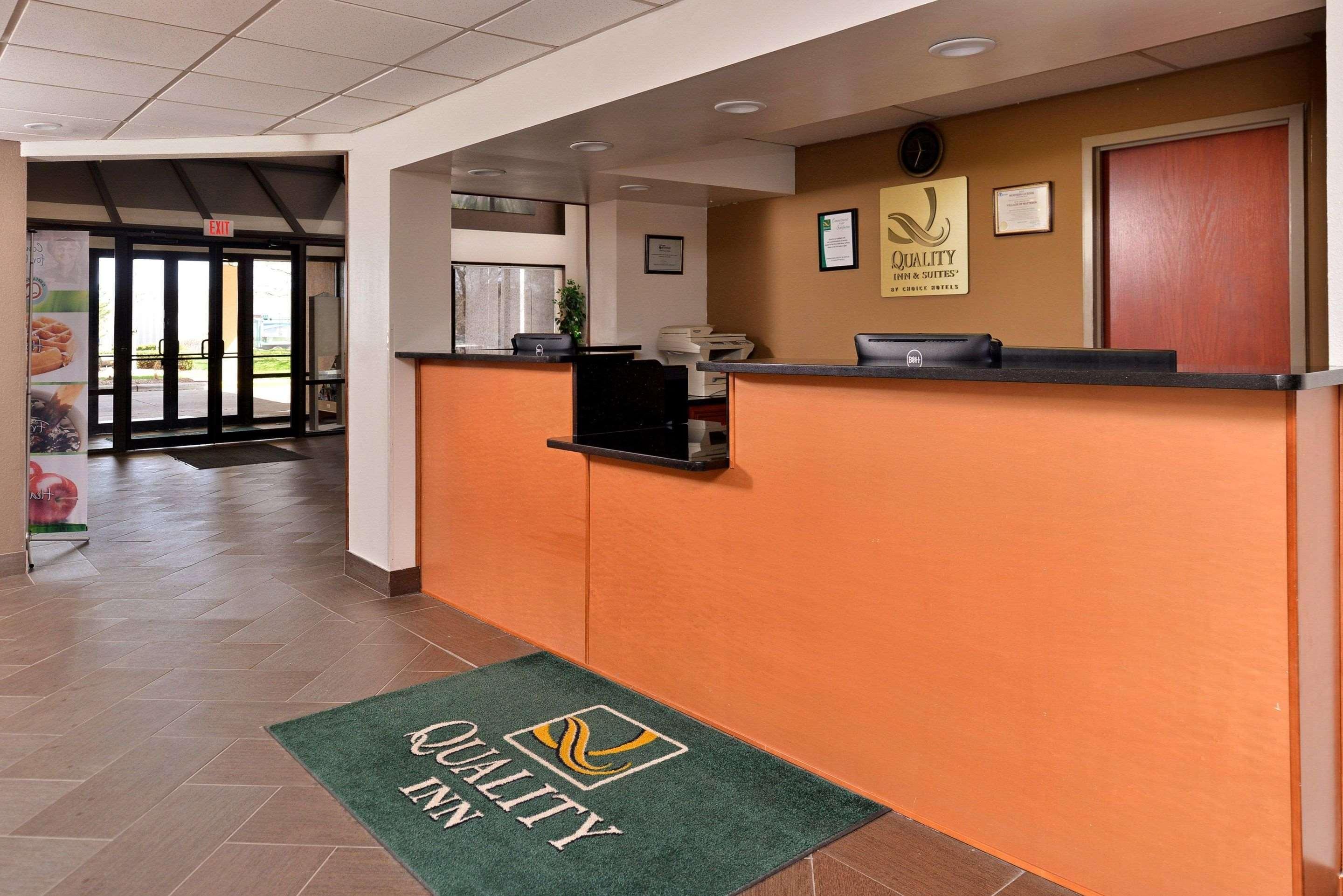 Quality Inn & Suites Matteson Near I-57 Exterior photo